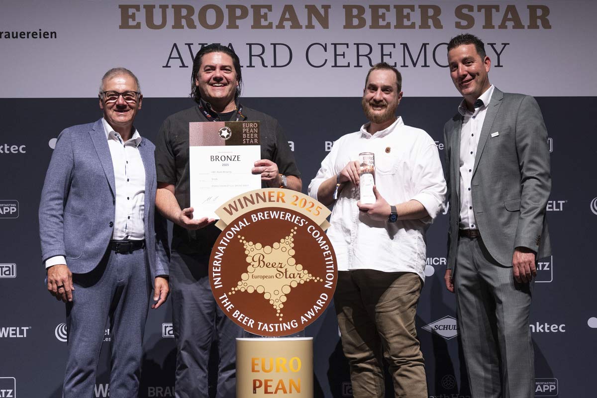 THE SMALL BUSINESS SOLUTIONS ISSUE!, image size:1200x800